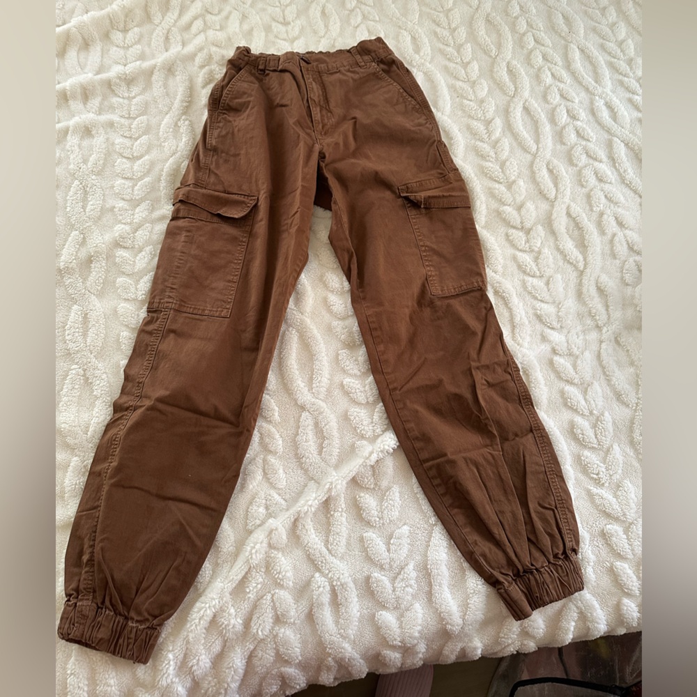 Garage Chocolate Cargo jogger style Pants